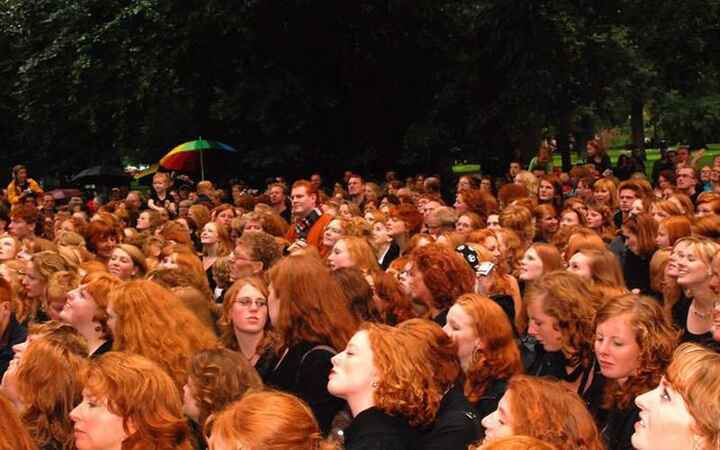 تاریخ دقیق روز جهانی مو قرمزها در تقویم سال 1401 چه روزی است ؟