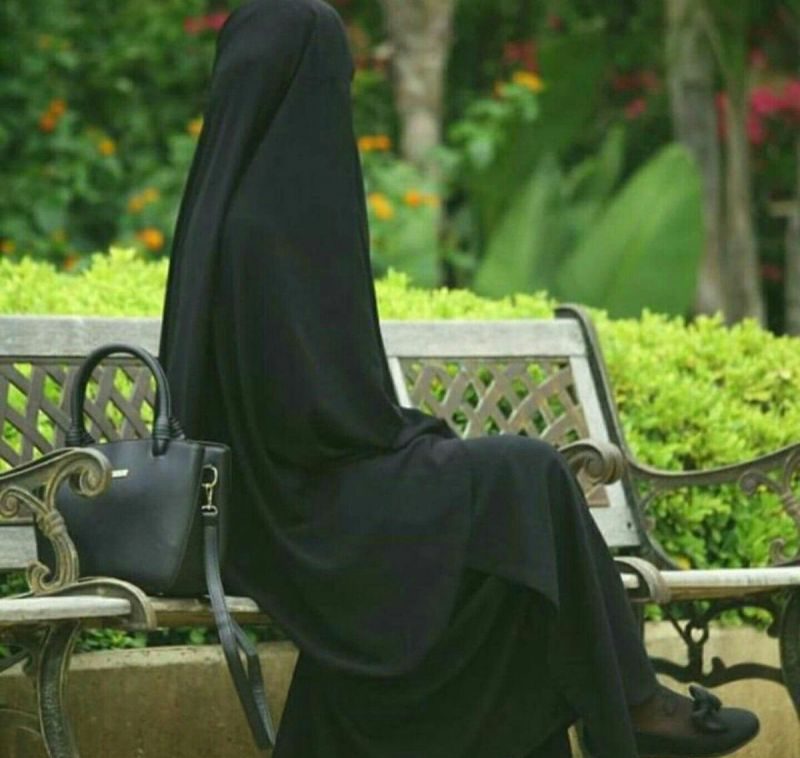 عکس حجاب زیبا با چادر فانتزی