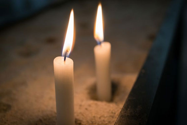 معمای شمع روشن و طول عمر آن همراه با جواب