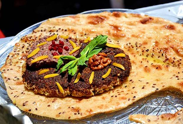 معرفی غذای نذری در شهرهای ایران / روز عاشورا در دیگر شهرها چه می پزند؟