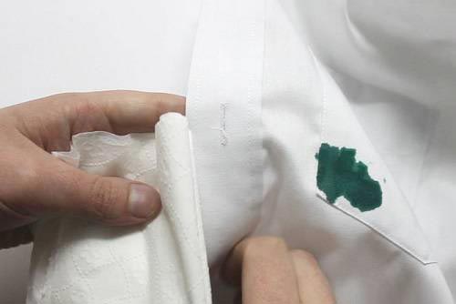 راههای پاک کردن لکه جوهر از روی لباس و یا فرش 